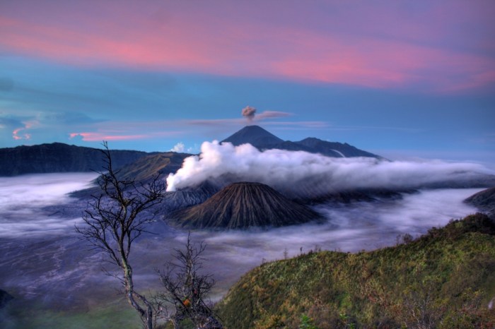 gunung semeru referensi menakjubkan menjelajahi puncak rekomendasi