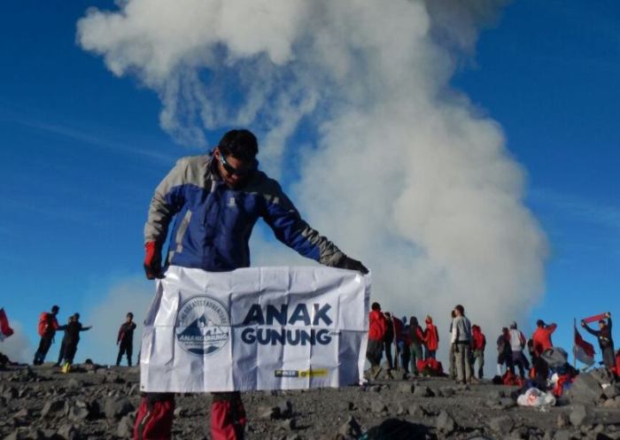 Harga private trip Gunung Semeru terbaru