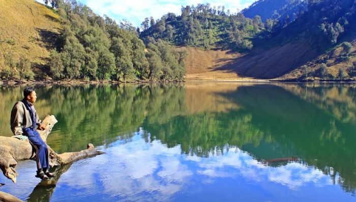 Ranu kumbolo wisata pesona jawa lumajang timur