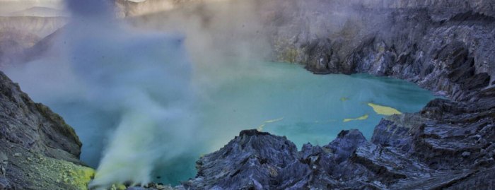 Paket wisata jawa timur lengkap dengan transportasi dan akomodasi bintang 5